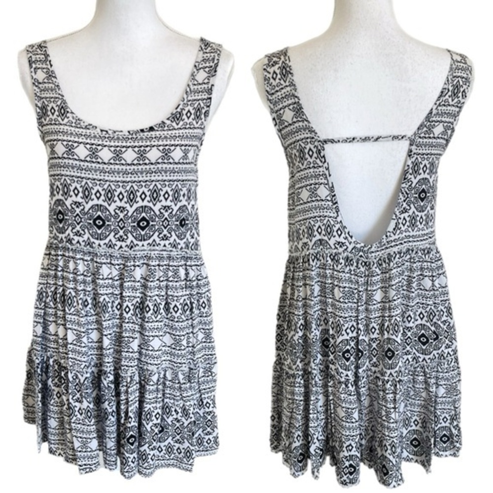 Cecico Black & White 3 Tiered Geo Pattern Mini Dress